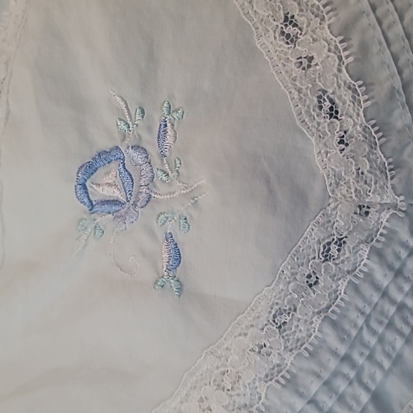 BARBIZON vintage gown baby blue size medium to small floral detail - Picture 14 of 14